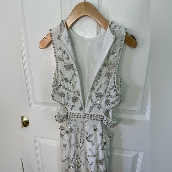 Mac Duggal NWOT Beaded High Neck Cut Out Column Dress 4 - Picture 9 of 11